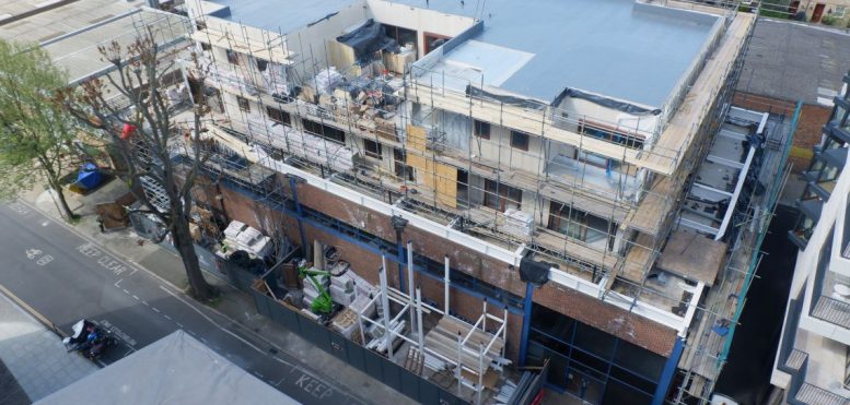 20 Crimscott Street